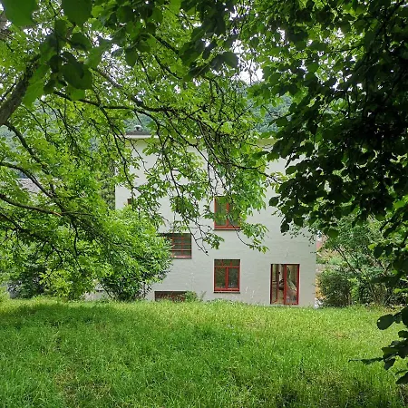 Villa Michaux Hastiere-par-dela